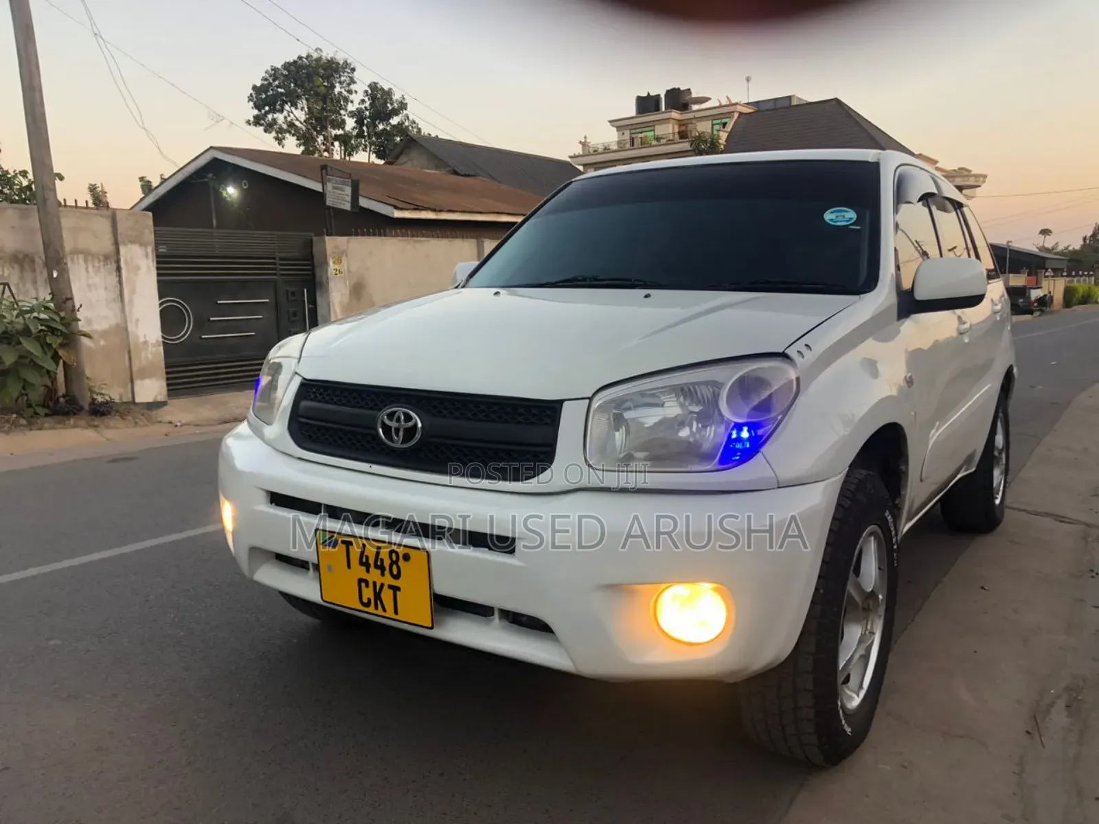Toyota RAV4 2002 White