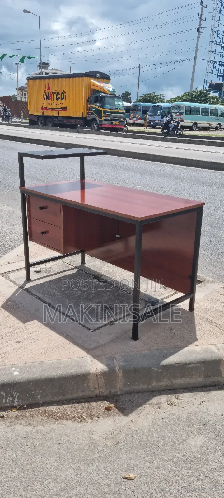 Office Table Nzuri Sana