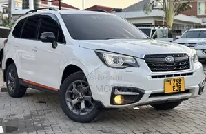 Subaru Forester 2017 White