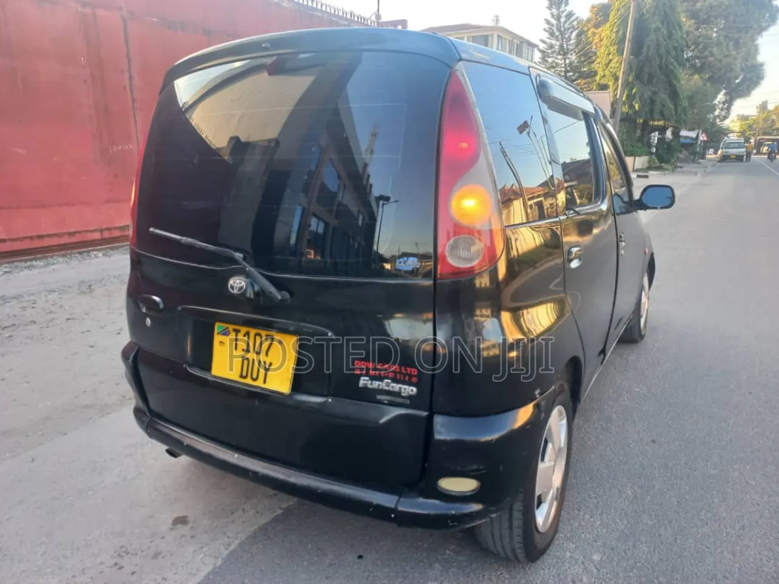 Toyota Fun Cargo 2003 Black
