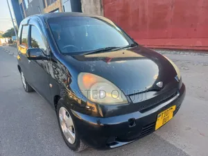 Toyota Fun Cargo 2003 Black
