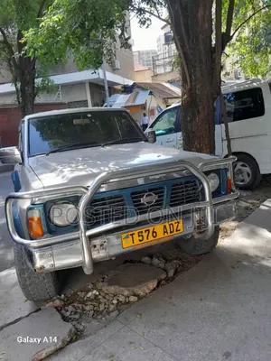 Nissan Patrol 2002 Silver