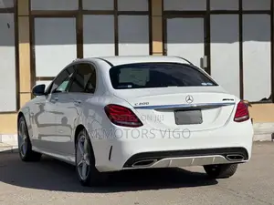 Mercedes-Benz C200 2015 White