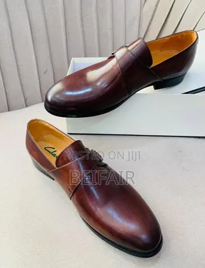 Brown Viatu