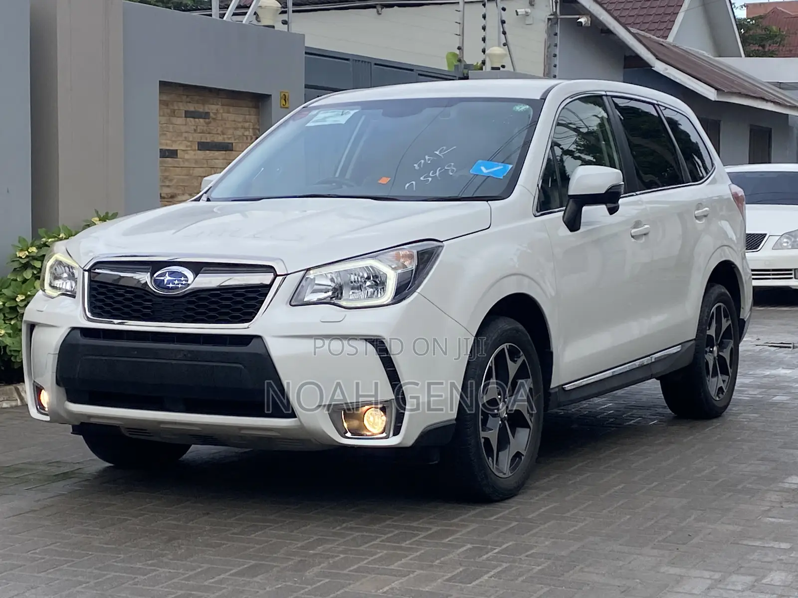 Subaru Forester 2.0XT Premium 4dr SUV AWD (2.0L 4cyl Turbo CVT) 2015 White