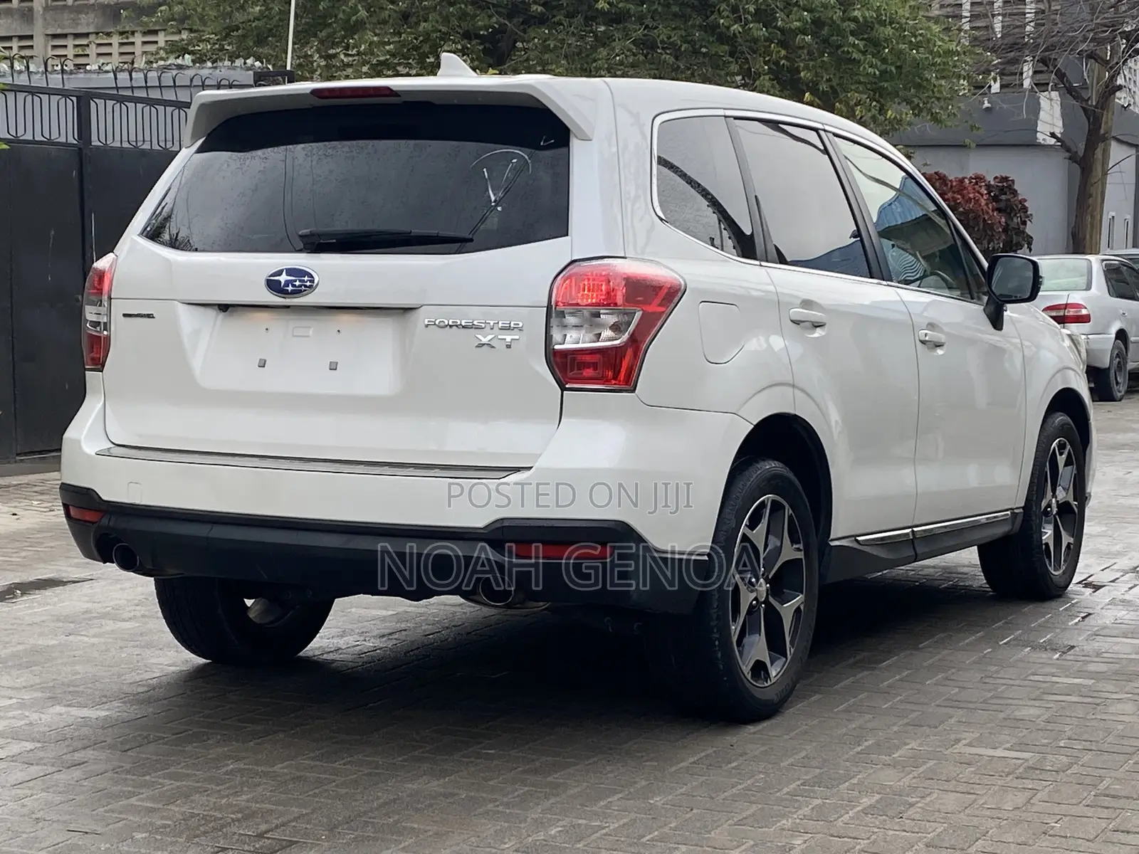 Subaru Forester 2.0XT Premium 4dr SUV AWD (2.0L 4cyl Turbo CVT) 2015 White