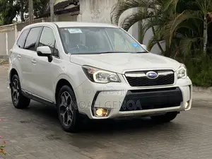 Subaru Forester 2.0XT Premium 4dr SUV AWD (2.0L 4cyl Turbo CVT) 2015 White