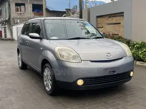 Mazda Verisa 2005 Silver
