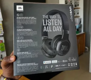 JBL Live670 Noise Cancellation Headphones