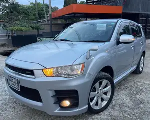 Mitsubishi Outlander 2011 Silver