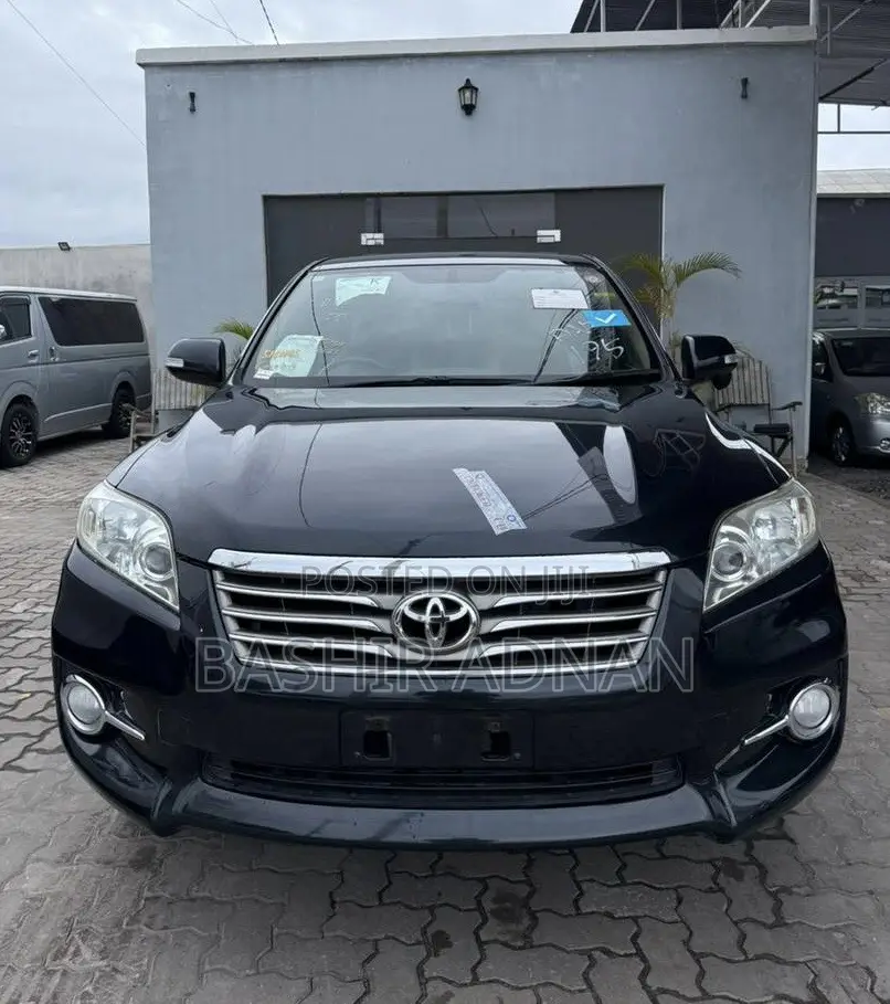 Toyota Vanguard 2010 Black