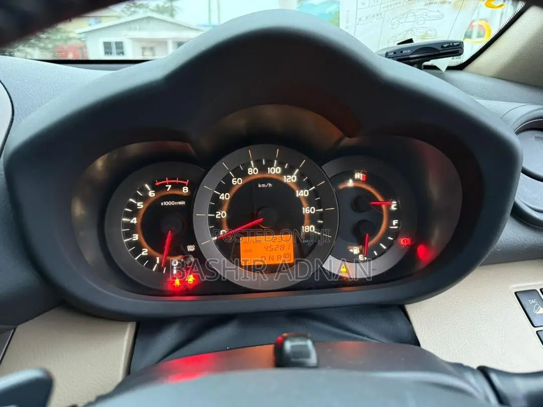 Toyota Vanguard 2010 Black