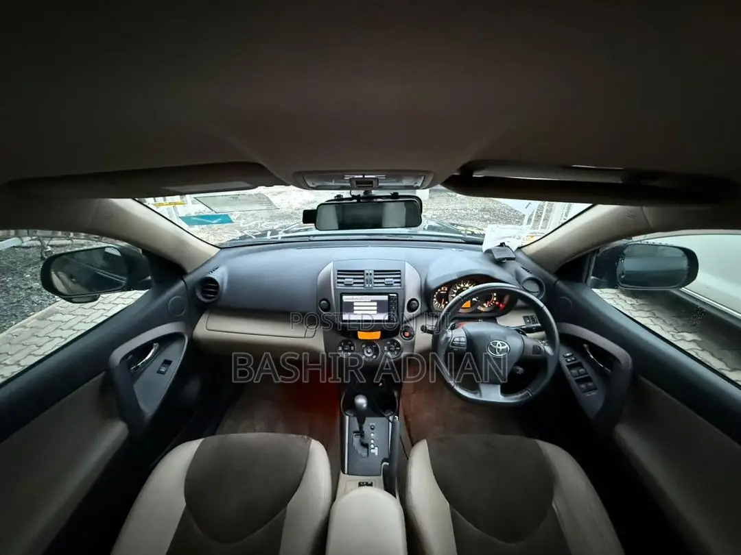 Toyota Vanguard 2010 Black