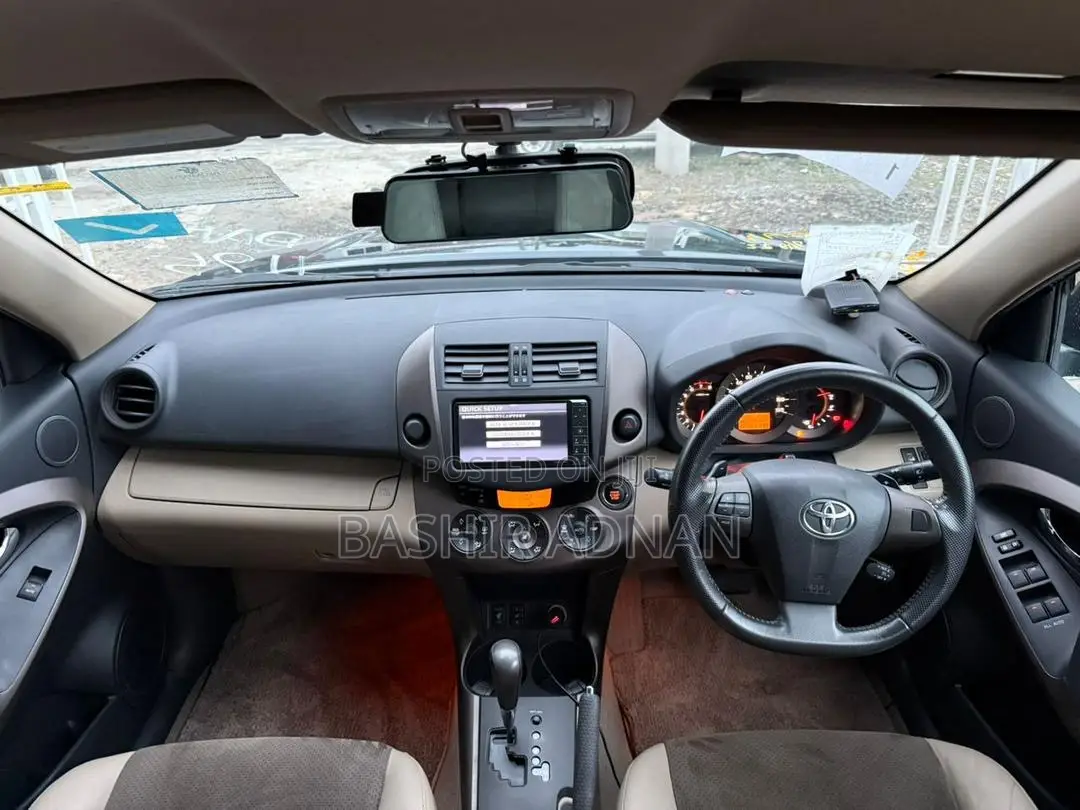 Toyota Vanguard 2010 Black