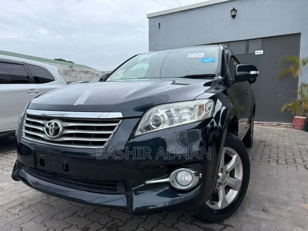 Toyota Vanguard 2010 Black