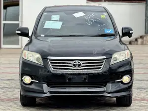 Toyota Vanguard 2010 Black