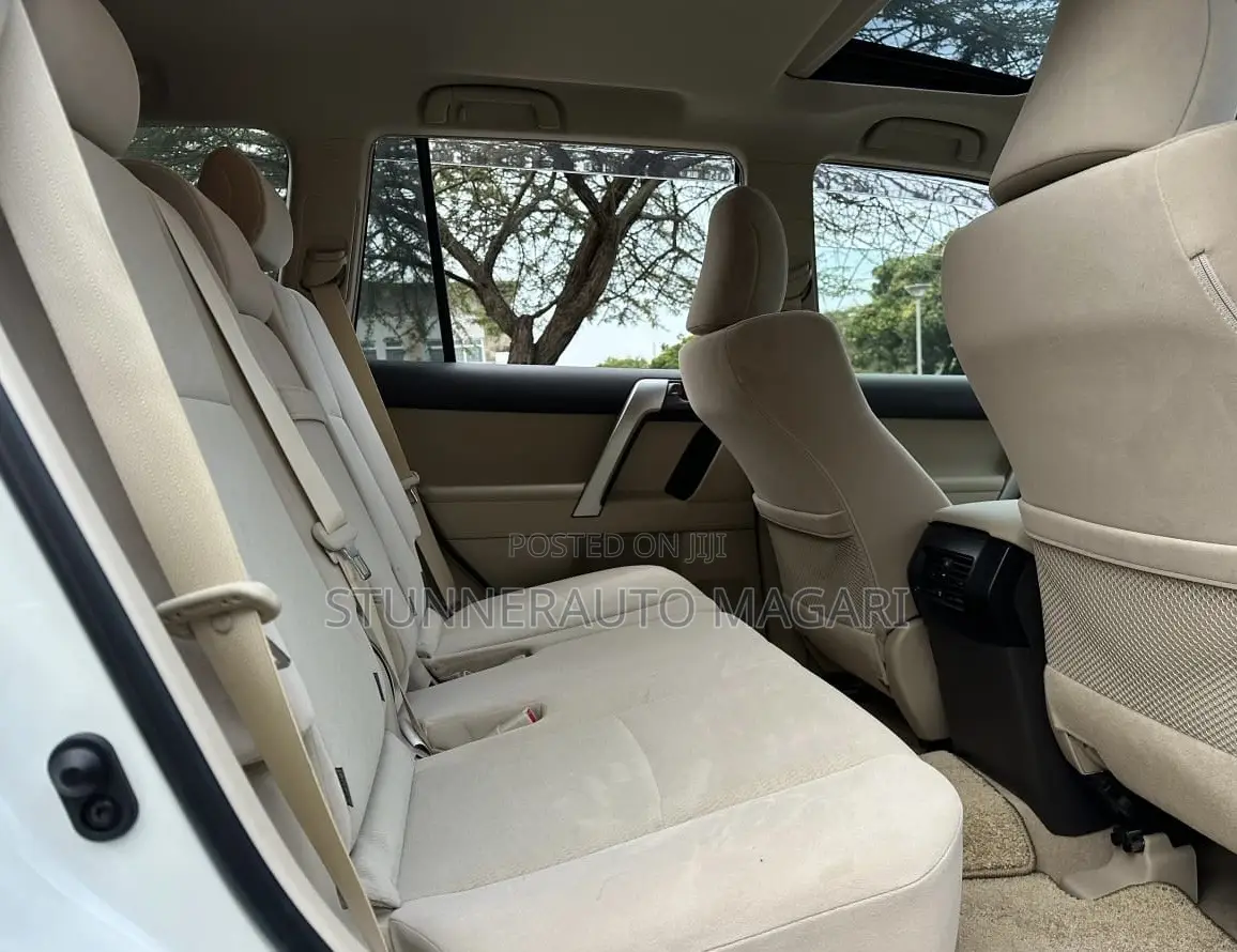 Toyota Land Cruiser Prado 2022 Pearl