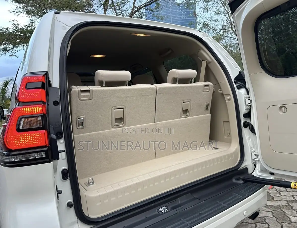 Toyota Land Cruiser Prado 2022 Pearl