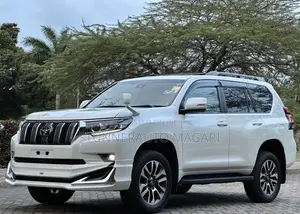 Toyota Land Cruiser Prado 2022 Pearl
