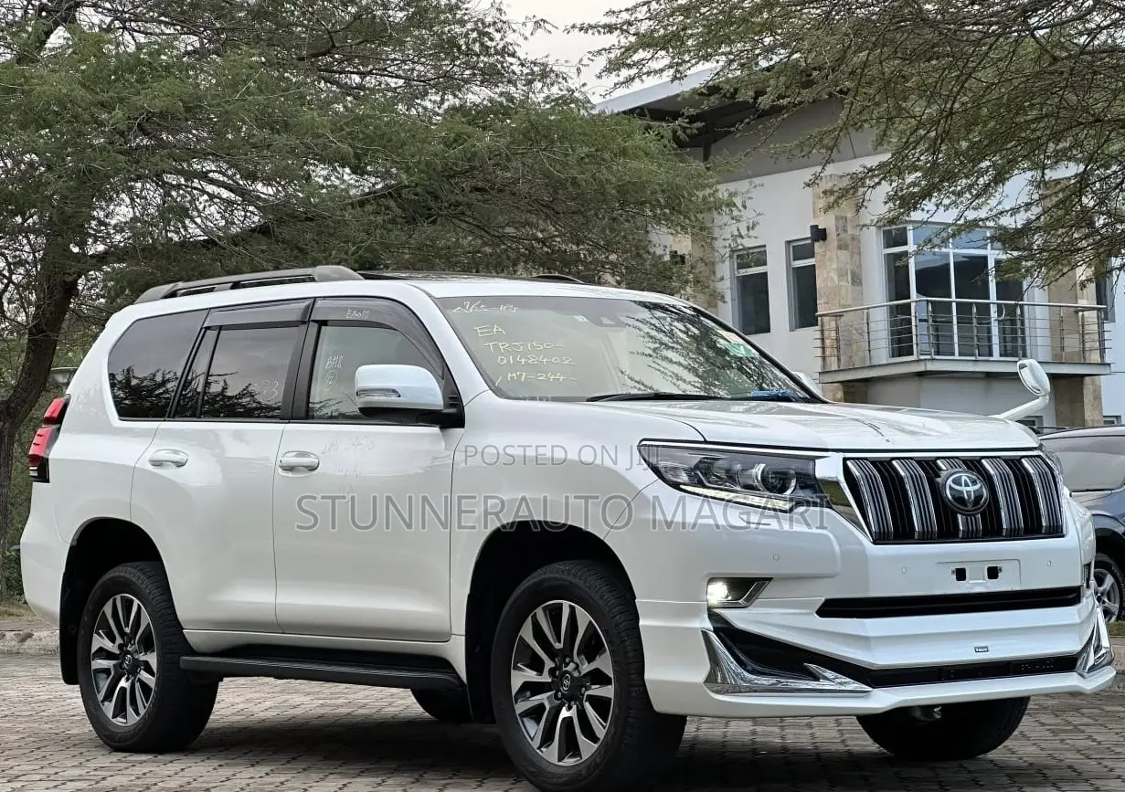 Toyota Land Cruiser Prado 2022 Pearl