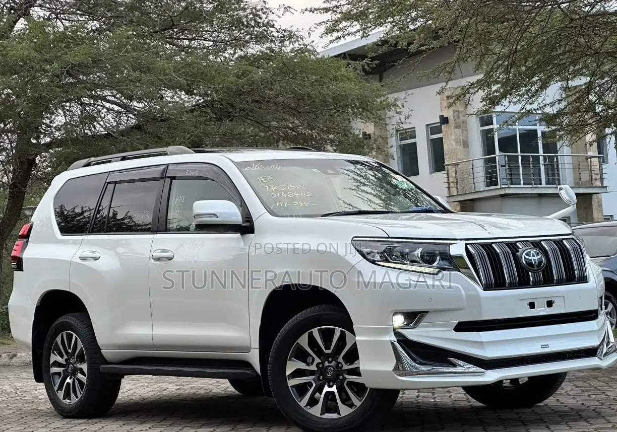 Toyota Land Cruiser Prado 2022 Pearl