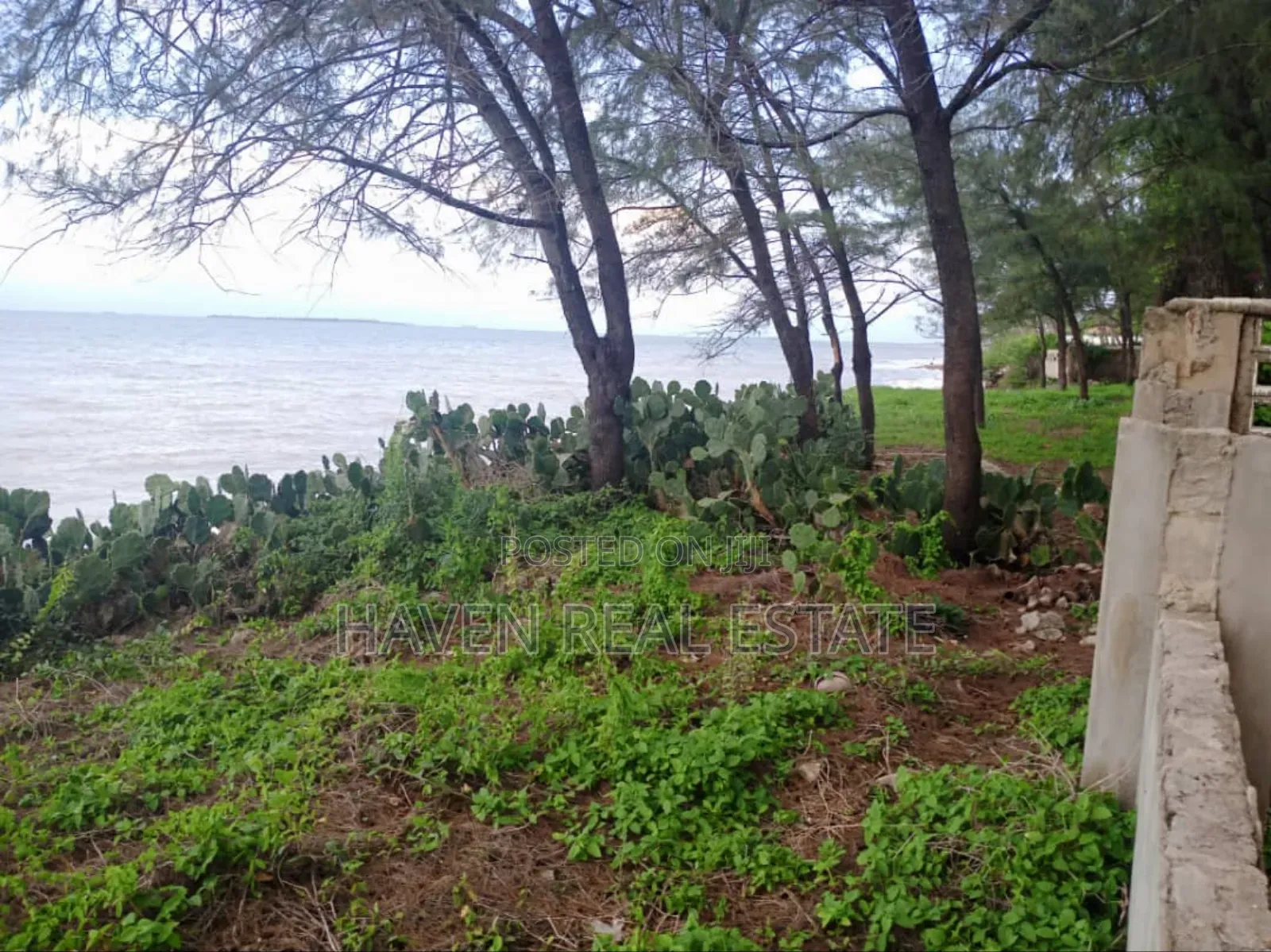 20bdrm House in Kunduchi for sale