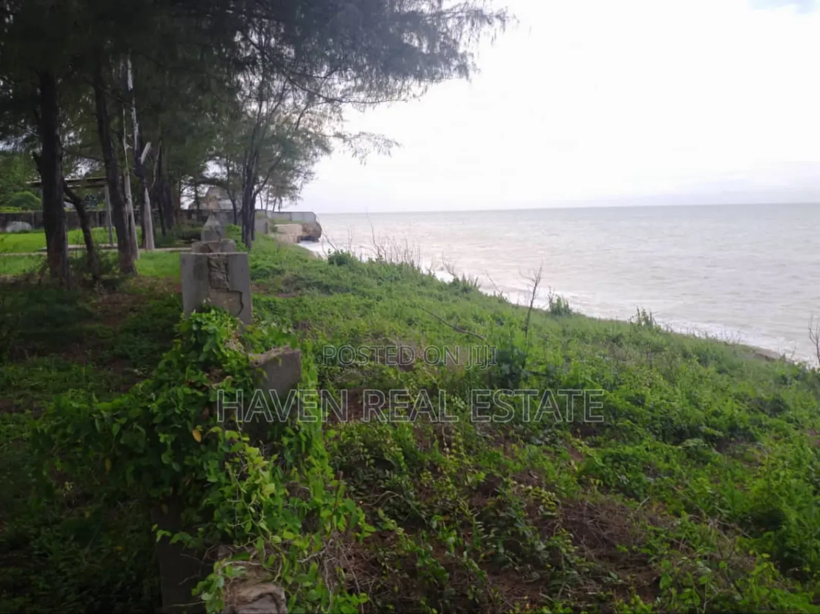 20bdrm House in Kunduchi for sale