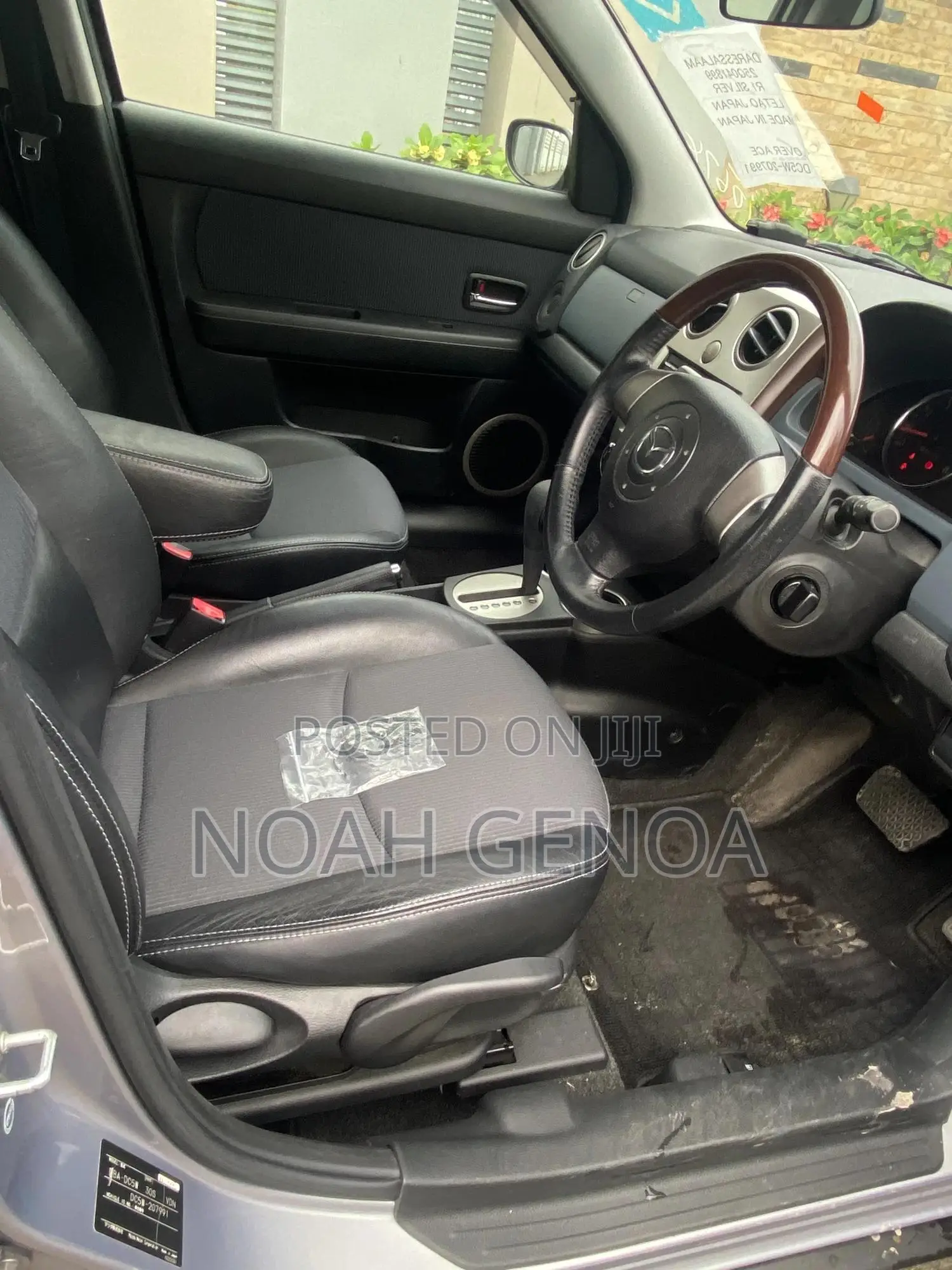 Mazda Verisa 2005 Silver