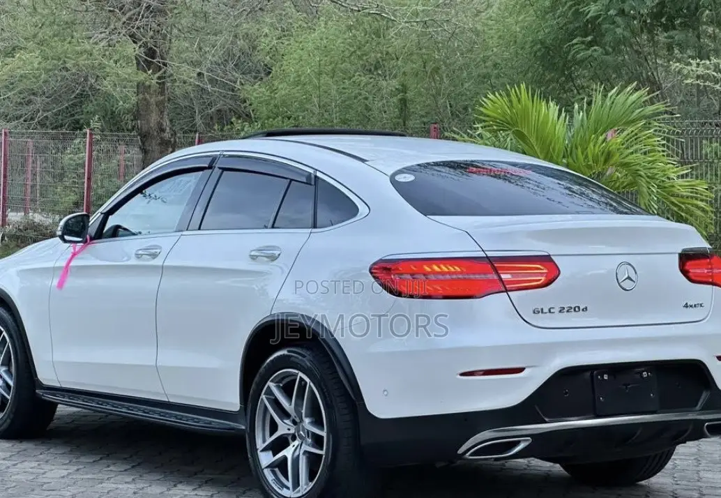 Mercedes-Benz GLC-Class 2017 White