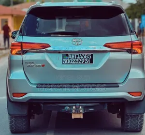 Toyota Fortuner 2.8 D AWD 2018 Gray