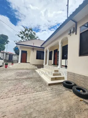 2bdrm Apartment in Dalalipapaatzseven, Bunju for rent