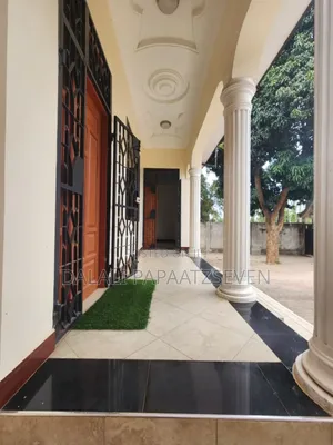 2bdrm Apartment in Dalalipapaatzseven, Bunju for rent