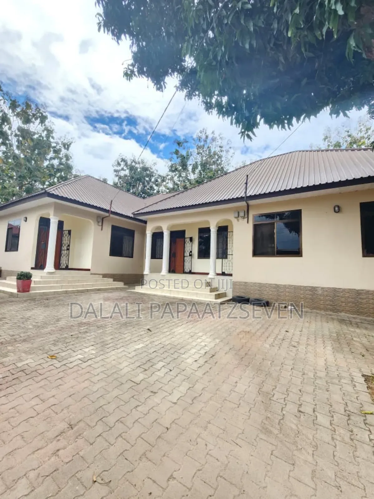 2bdrm Apartment in Dalalipapaatzseven, Bunju for rent