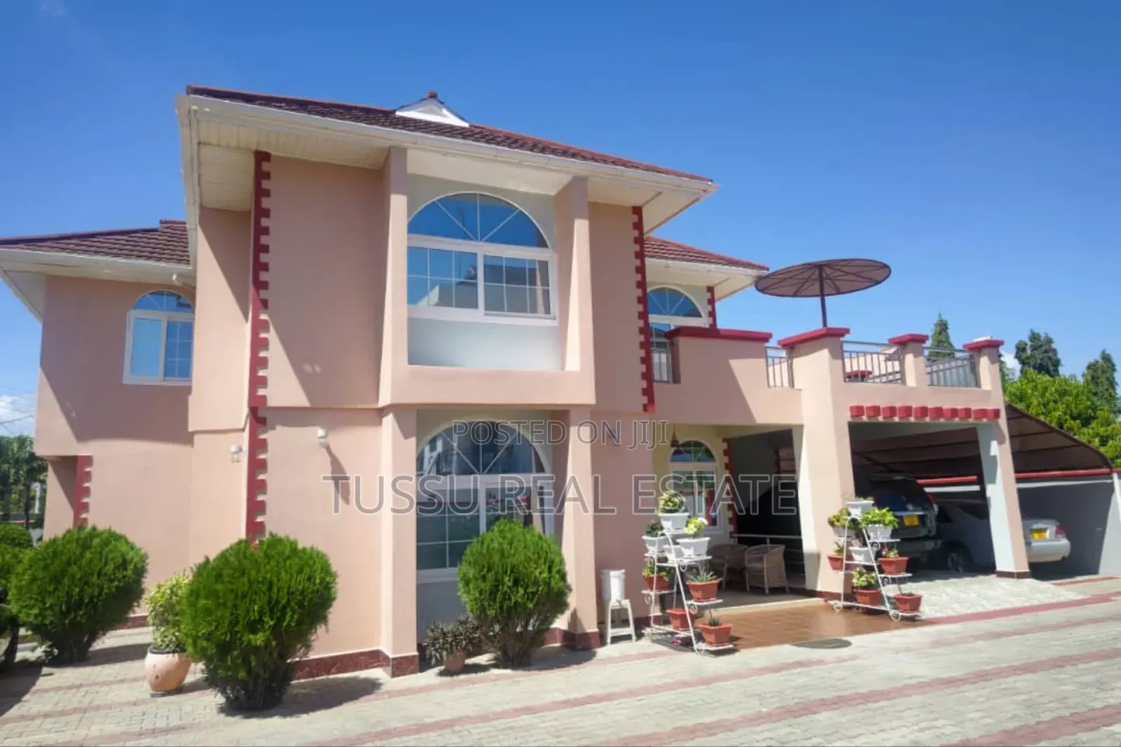 5bdrm House in Mbezibeach Kwa Zena, Kinondoni for sale