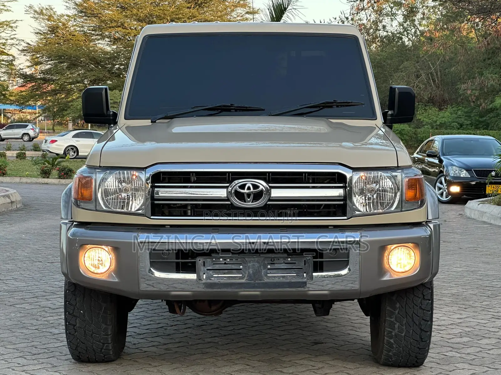 Toyota Land Cruiser 2022 Beige