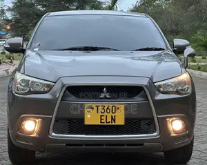 Mitsubishi RVR 2010 Brown