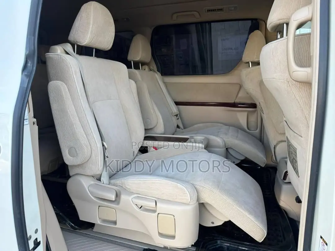 Toyota Alphard 2009 White
