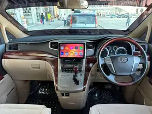 Toyota Alphard 2009 White