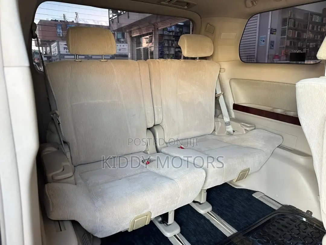 Toyota Alphard 2009 White