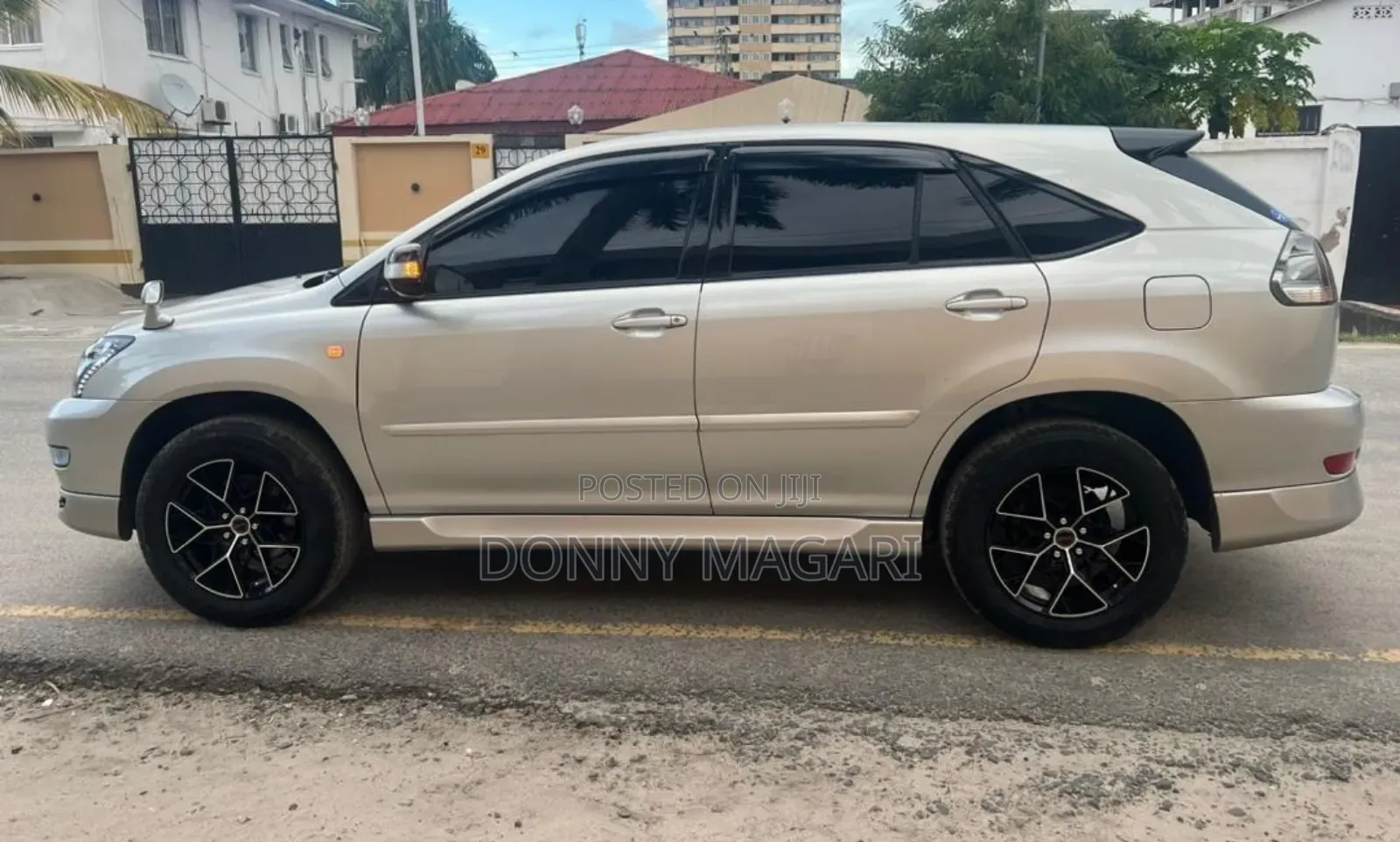Toyota Harrier 2005 Silver