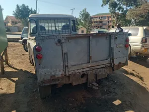 Land Rover Defender 1968 Gray