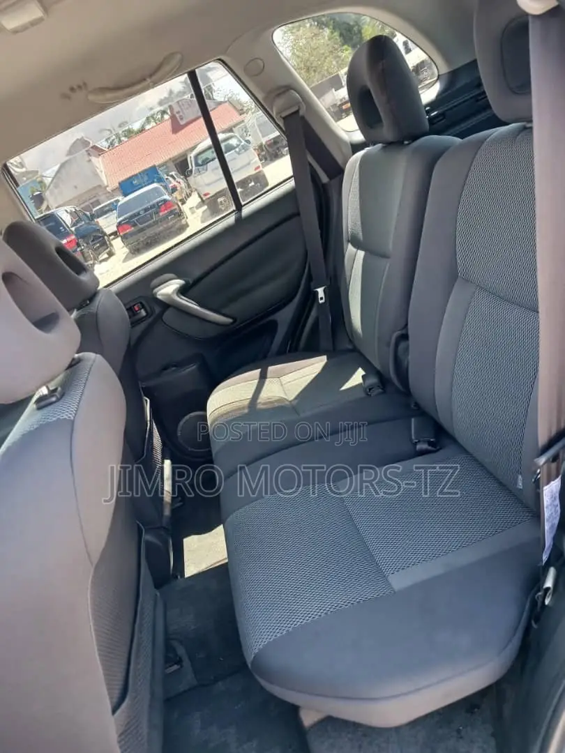 Toyota RAV4 2004 Silver