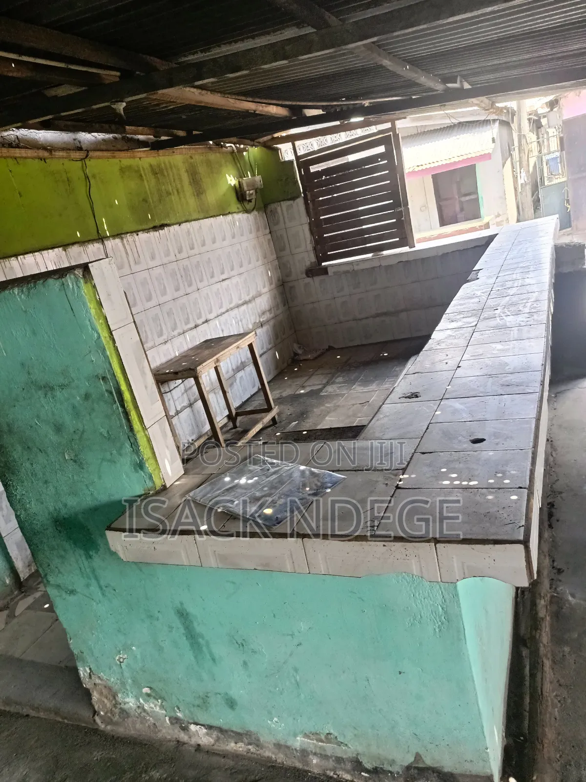 Jiko La Bar Linapangiahwa
