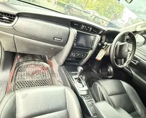 Toyota Fortuner 2023 White