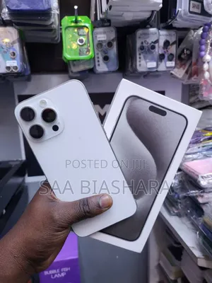 New Apple iPhone 15 Pro Max 256 GB White
