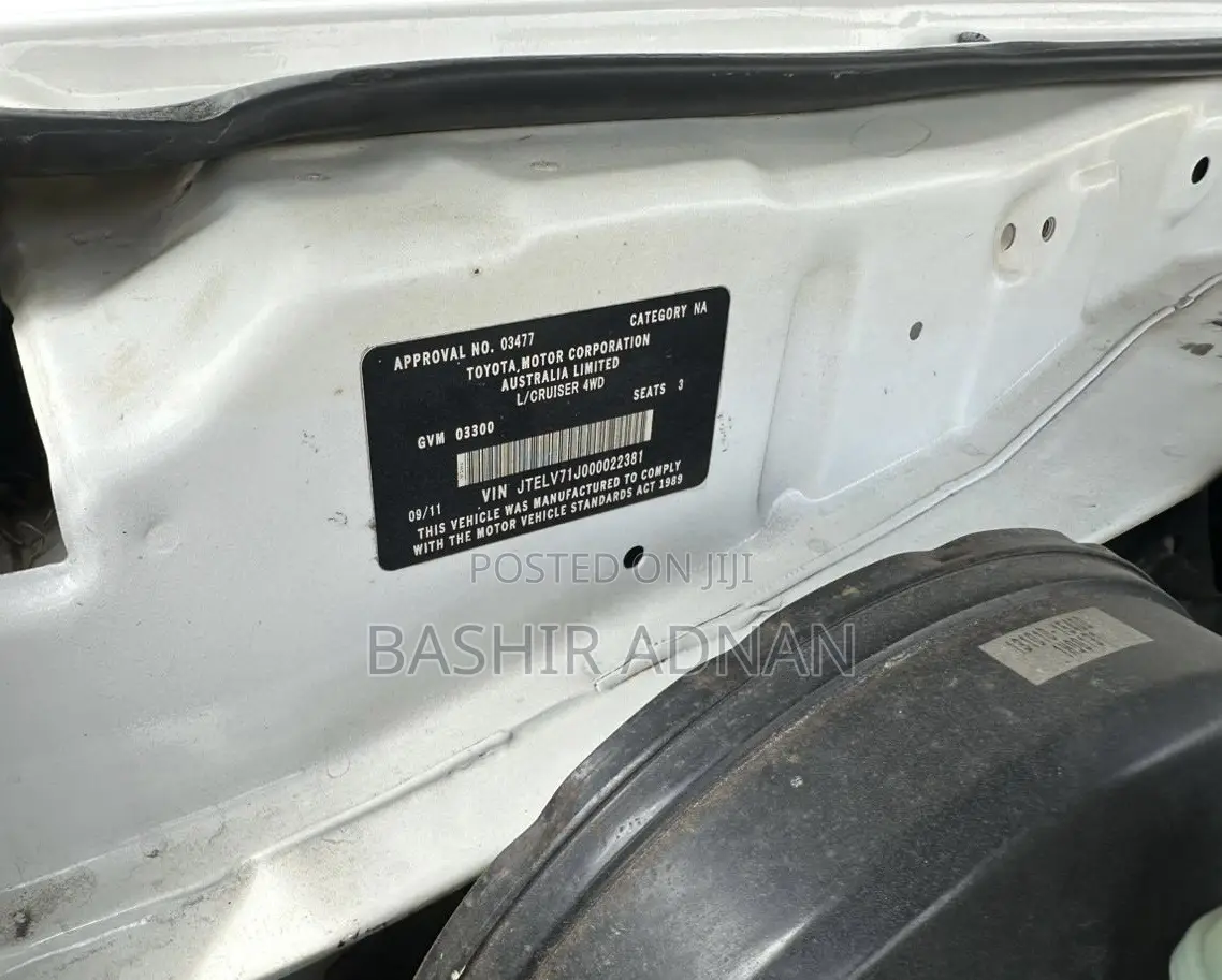 Toyota Land Cruiser 2012 White