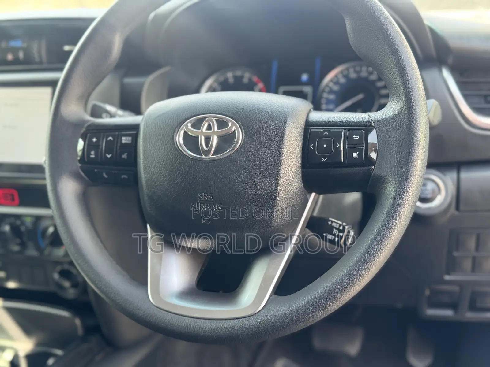 Toyota Fortuner 2.4 D AWD 2023 Silver