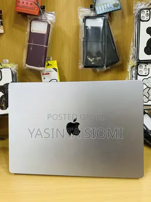 Laptop Apple MacBook Pro 2021 M1 16GB Apple M1 Pro SSD 1T