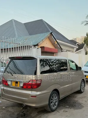 Toyota Alphard 2005 Gold