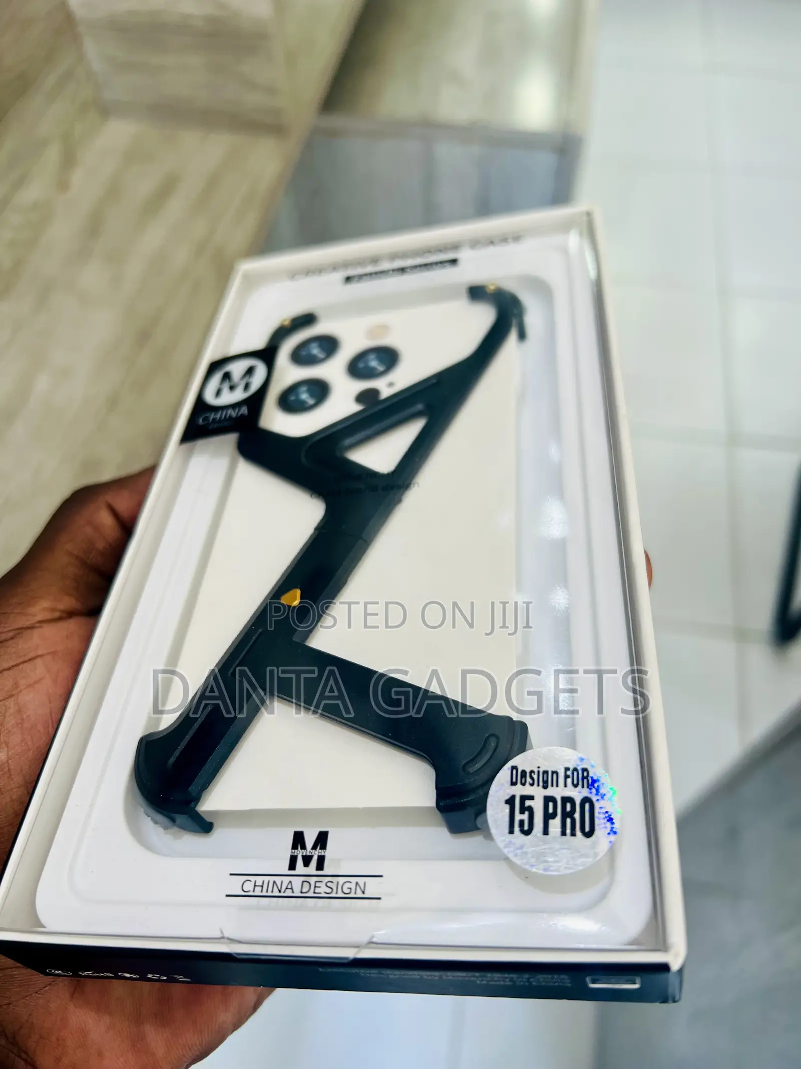 iPhone 16 Pro Metal Cover
